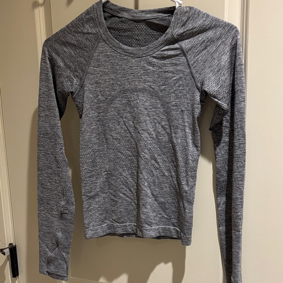 lululemon athletica Tops - Lululemon Athletica (0) Swiftly Tech Gray Long Sleeve Top